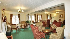 RESIDENTS LOUNGE- click for photo gallery